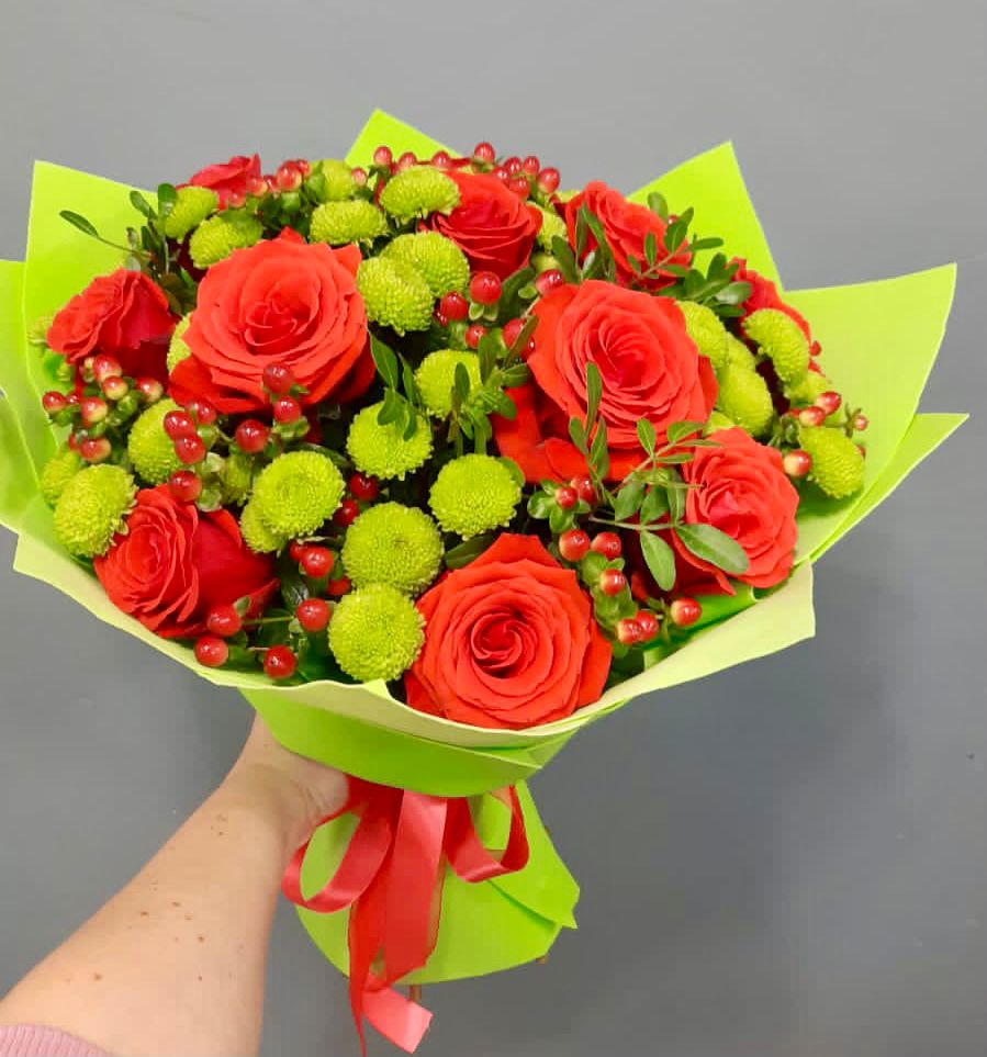 Букет цветов из: Хризантемы и Розы в Вознесеновке