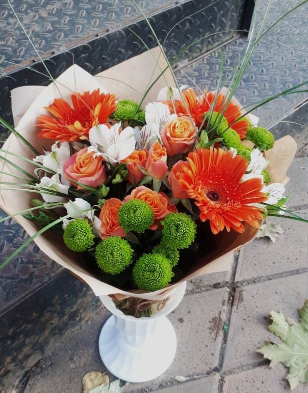 Букет цветов из: Герберы, Хризантемы, Альстромерии и Розы в Вознесеновке