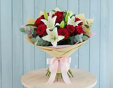 Букет цветов из:  Лилии и Розы в Вознесеновке