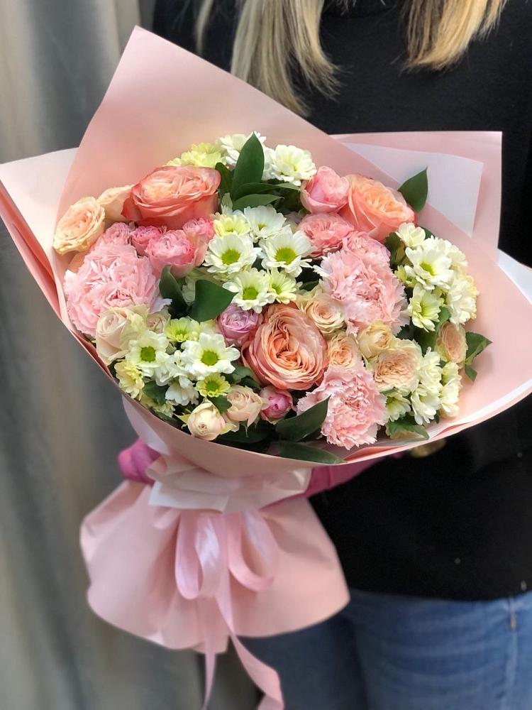 Букет цветов из: Гвоздики, Розы и Хризантемы в Вознесеновке