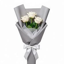 Букет 3 белые розы в Вознесеновке