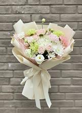 Букет цветов из:  Гвоздики, Розы, Лизиантусы и Хризантемы #REPLACE_PRED# Вознесеновке