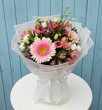 Букет цветов из:  Герберы, Альстромерии и Лизиантусы #REPLACE_PRED# Вознесеновке
