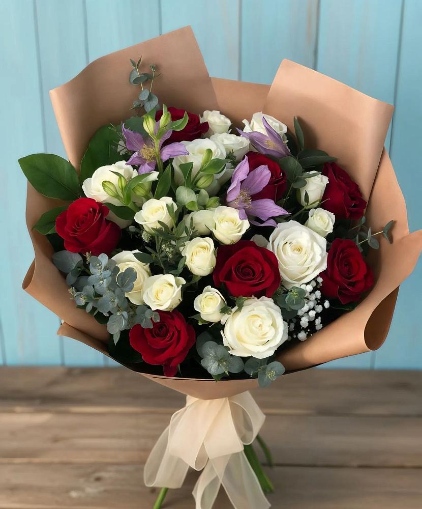 Букет цветов из: Розы и Альстромерии в Вознесеновке